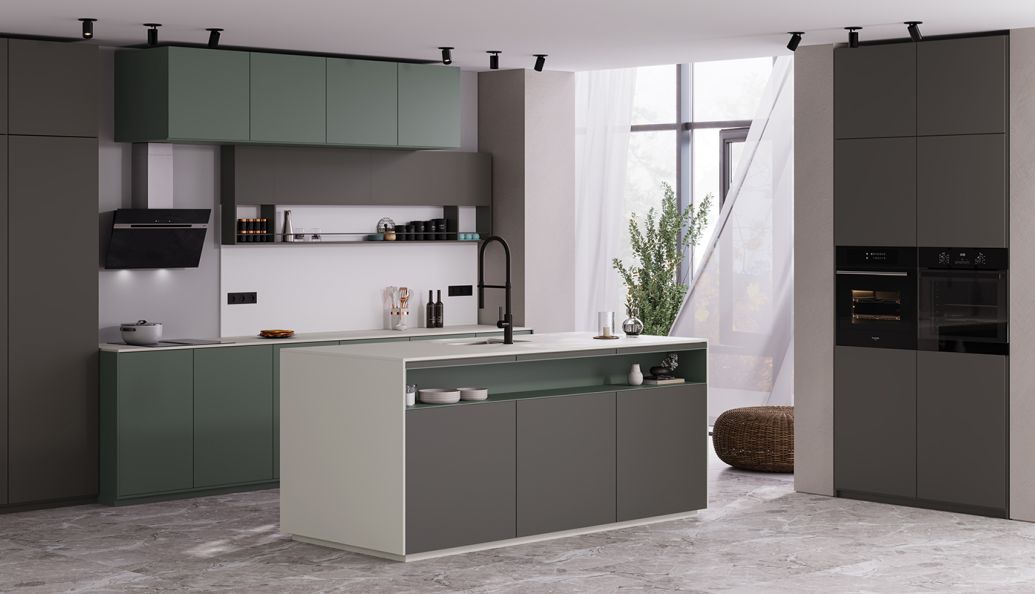 В интерьере