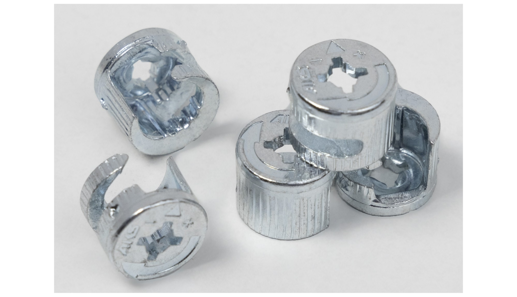 В интерьере