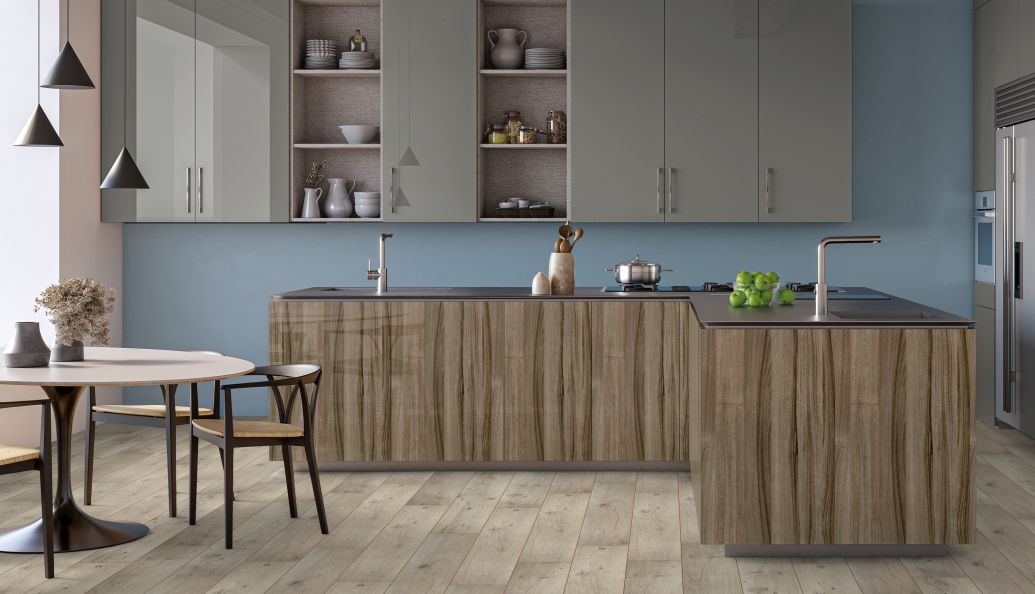 В интерьере